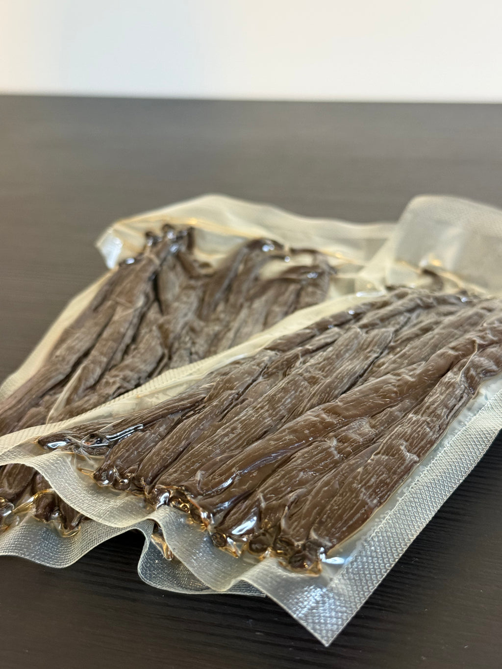Grade A Ugandan vanilla beans 100g